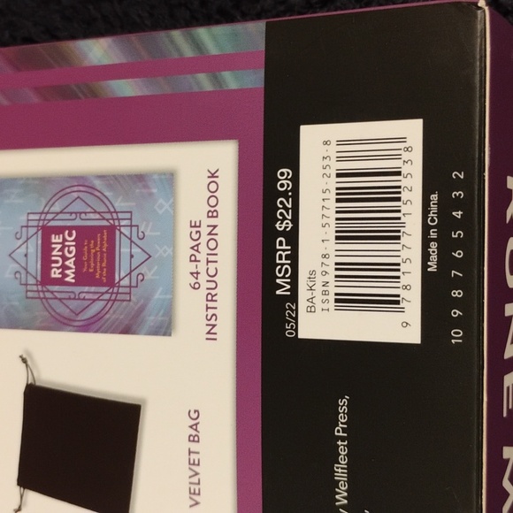 A Practical Guide To Rune Magic – Enchanted Rune Set - Picture 8 of 8